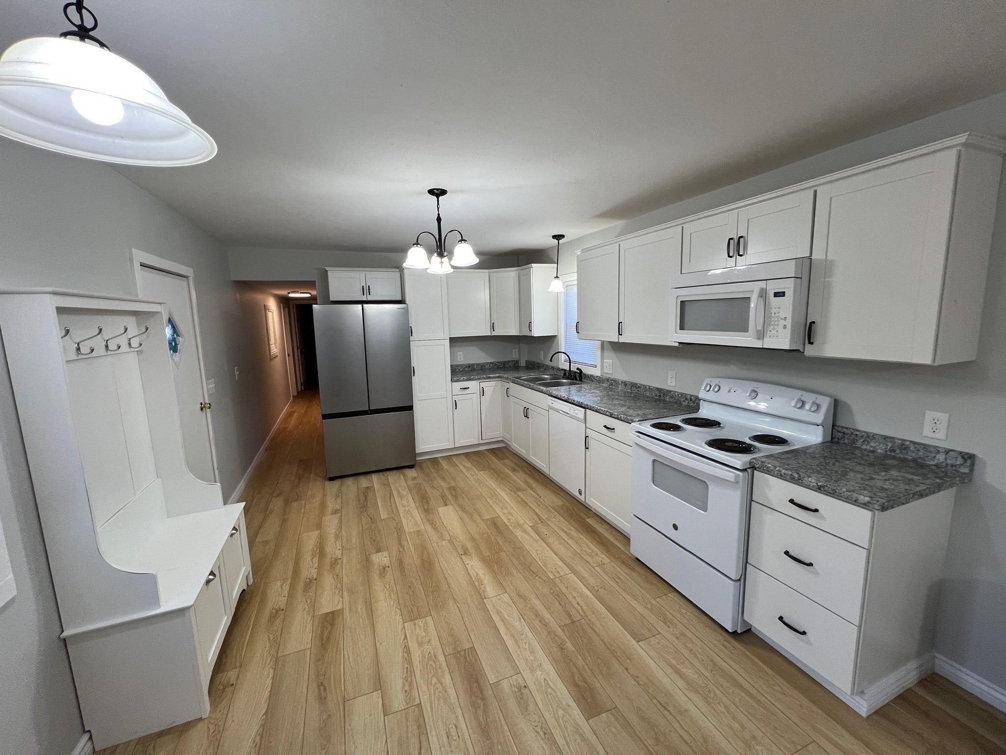 6 Stagecoach Drive