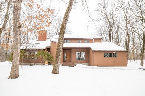 160 Floral St Shrewsbury MA 01545