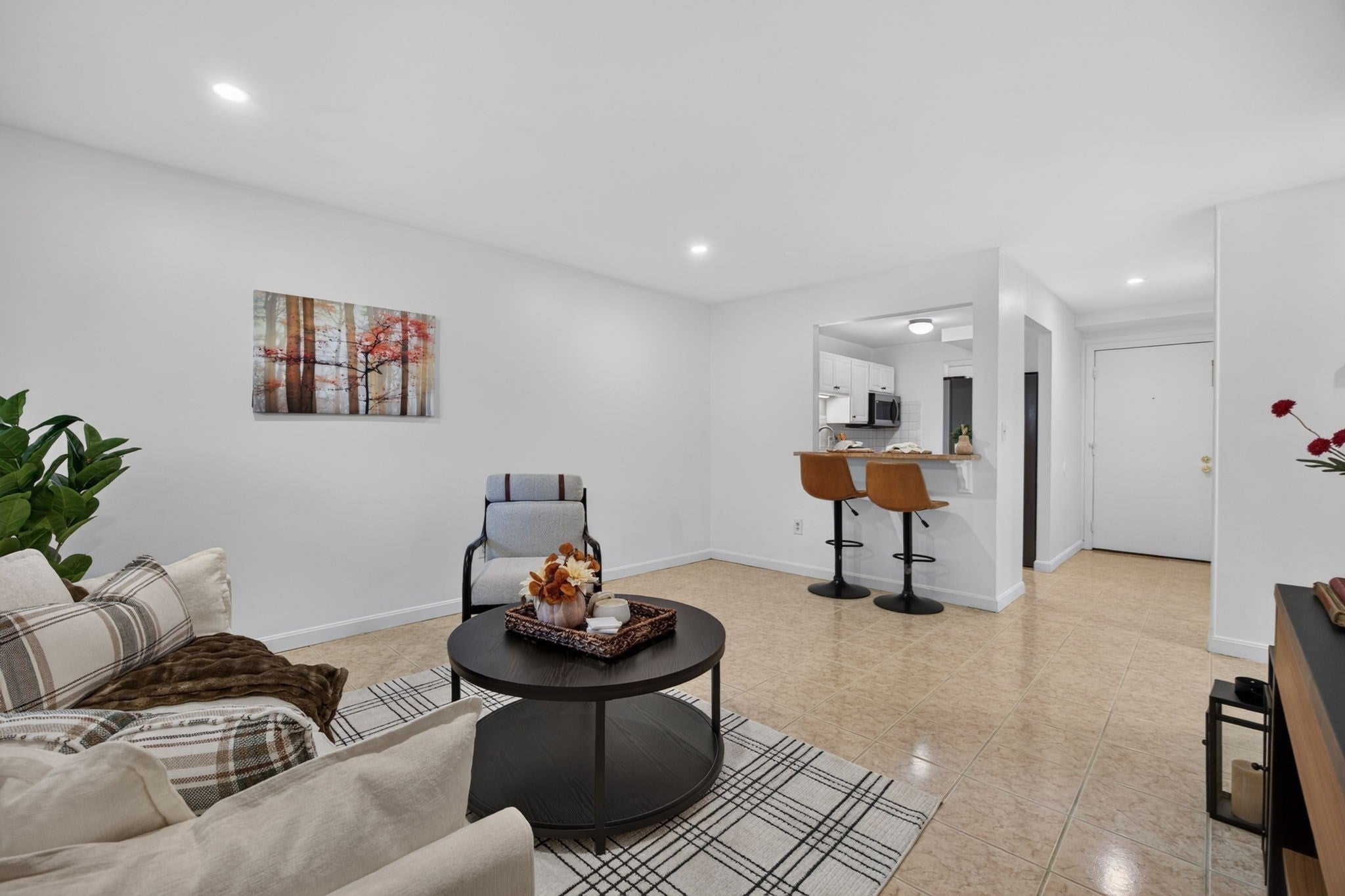 800 Governors Dr 6