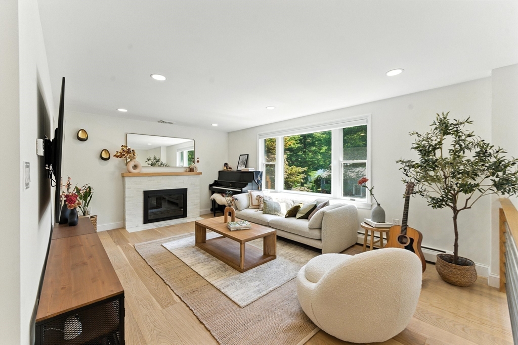 40 Waltham St