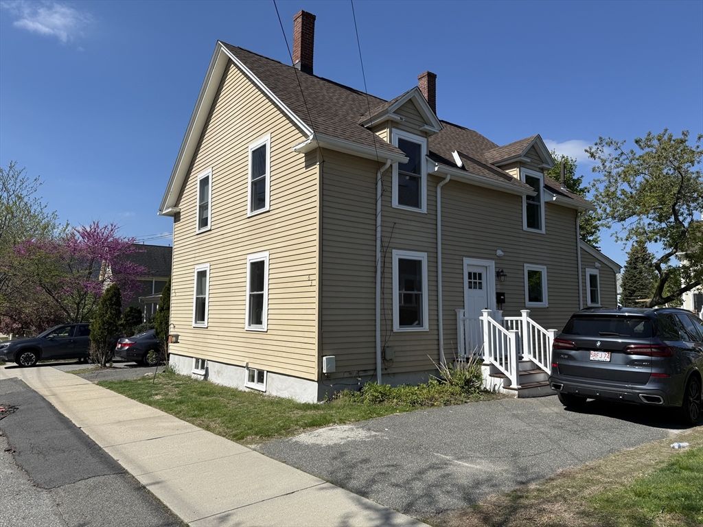 Click for 63 Holland St #63, Winchester, MA slideshow