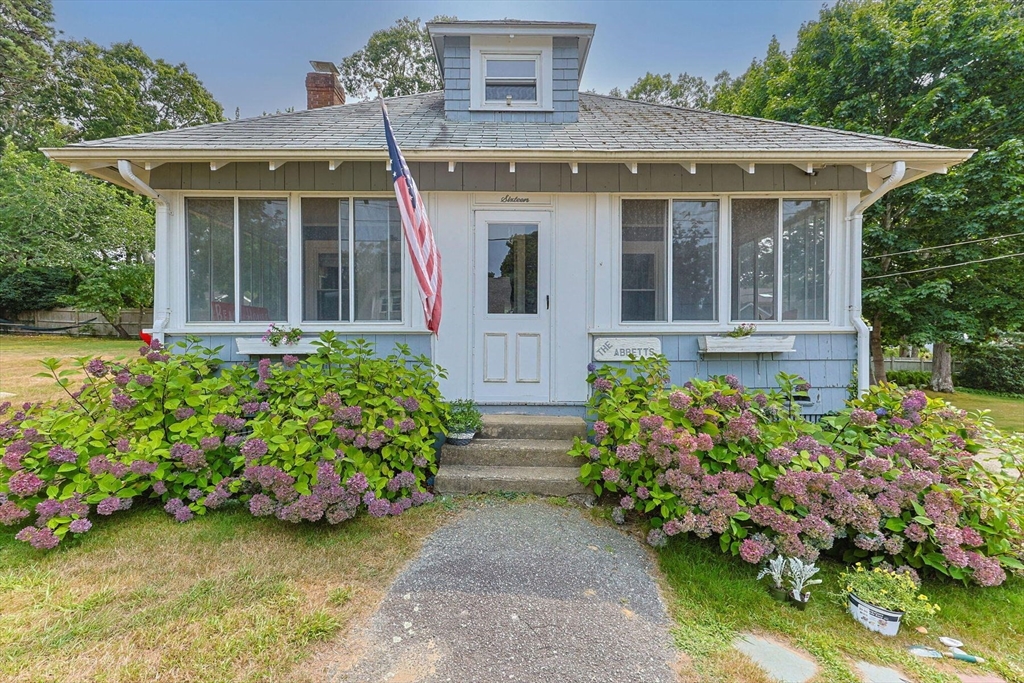16 Silver Beach Ave