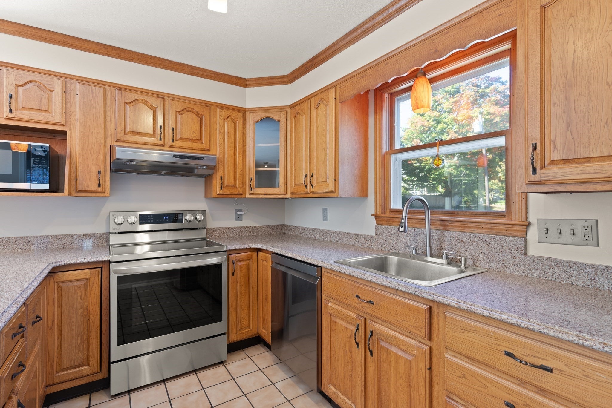 61 Upland Ave, Haverhill, MA Photo #18