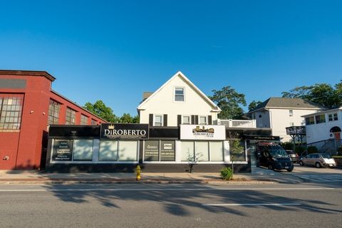 Photo of 377 Shrewsbury St, Worcester, MA 01604 (MLS # 73489653)