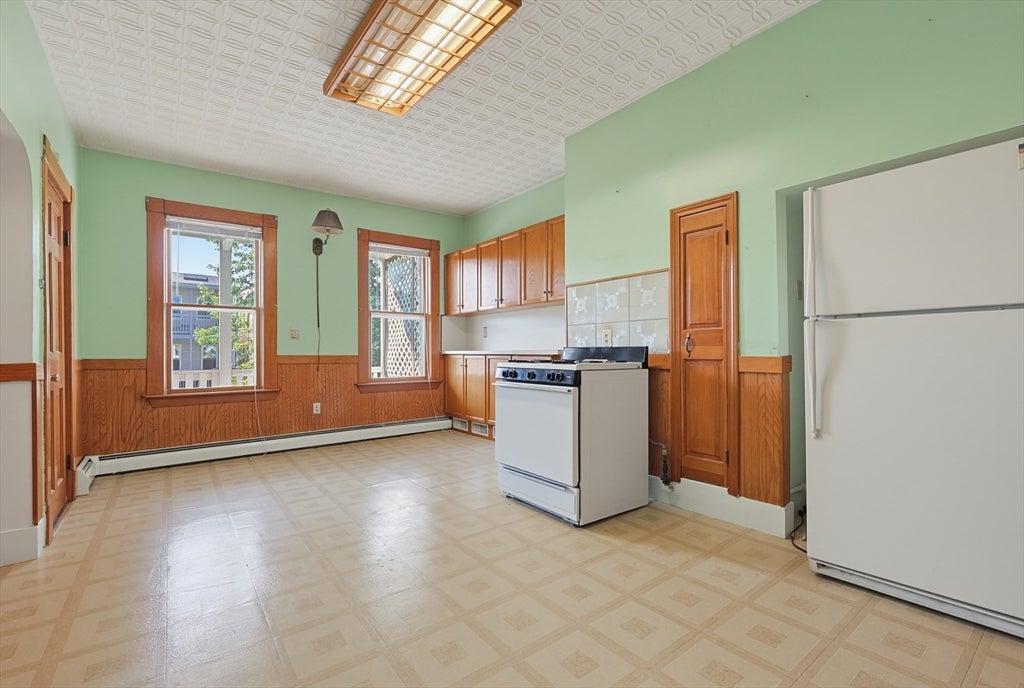 233 Saratoga Street, Boston, MA, 233 Saratoga Street, Boston, MA Photo #3