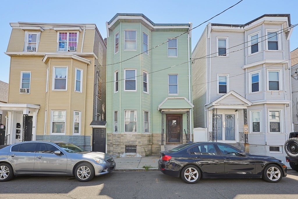 Photo of 233 Saratoga Street, Boston, MA