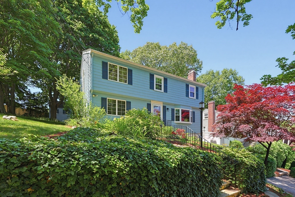 36 Grandview Ave