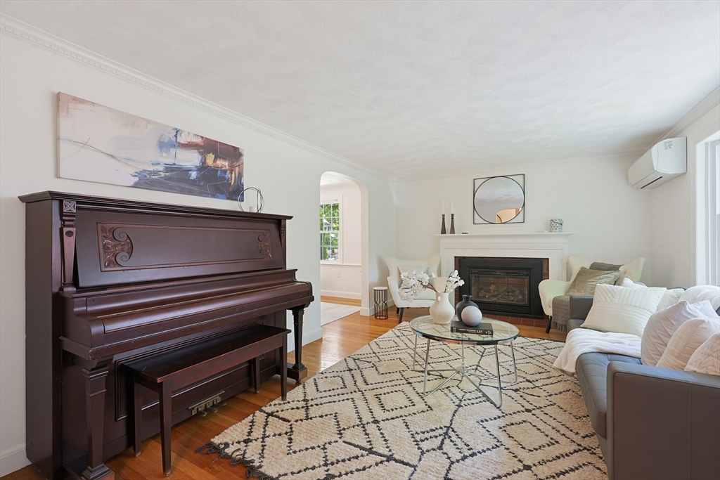 36 Grandview Ave