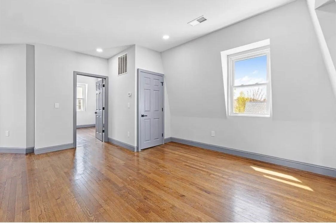21 Valley Ave #2, Lynn, MA Photo #3