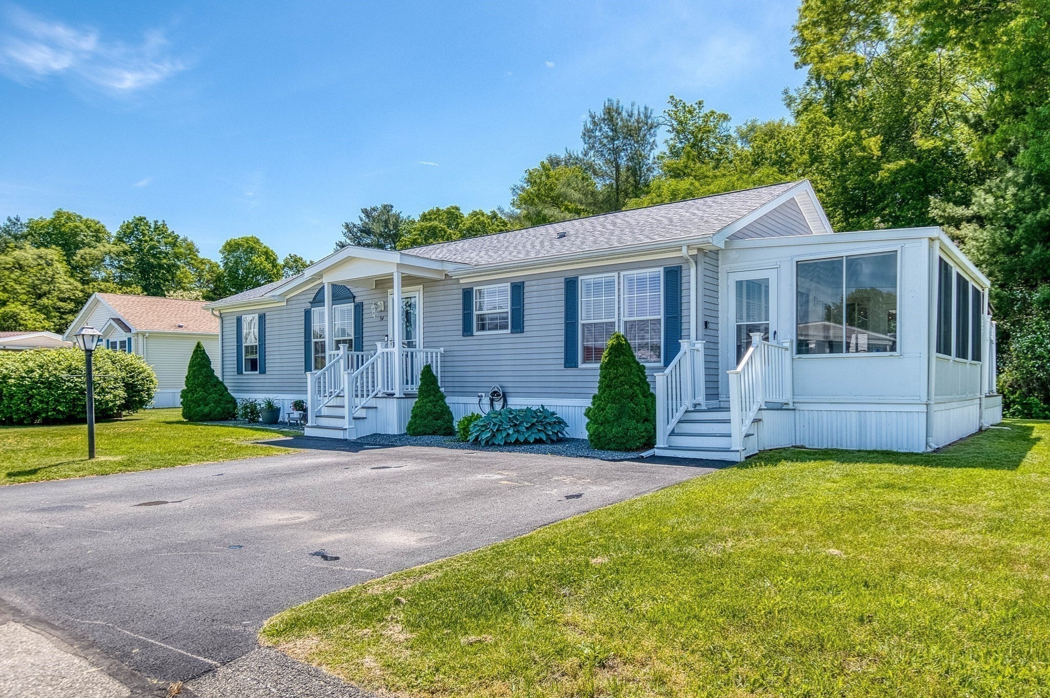 54 Georges Loop