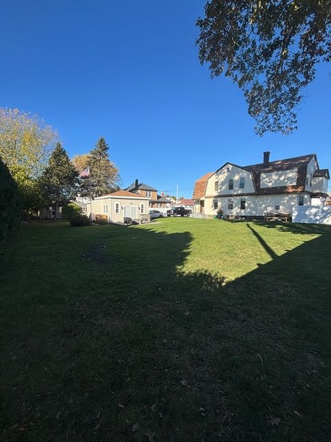 Photo of 460 Burncoat St #B, Worcester, MA 01606 (MLS # 73454321)