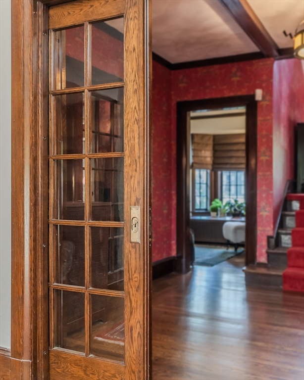 Holyoke, Massachusetts 01040, United States, 6 Bedrooms Bedrooms, ,3 BathroomsBathrooms,Residential,Active,203672