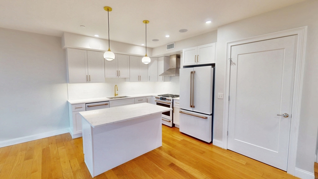 40 Westmoreland St 8