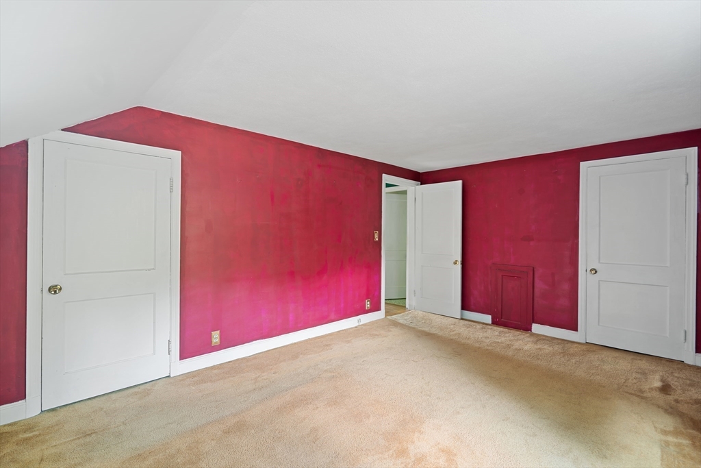 East Longmeadow, Massachusetts 01028, United States, 3 Bedrooms Bedrooms, ,2 BathroomsBathrooms,Residential,Pending,185963