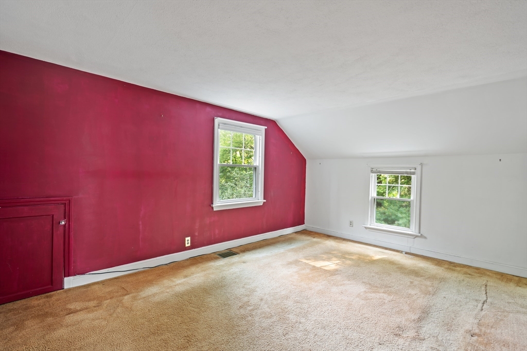 East Longmeadow, Massachusetts 01028, United States, 3 Bedrooms Bedrooms, ,2 BathroomsBathrooms,Residential,Pending,185963