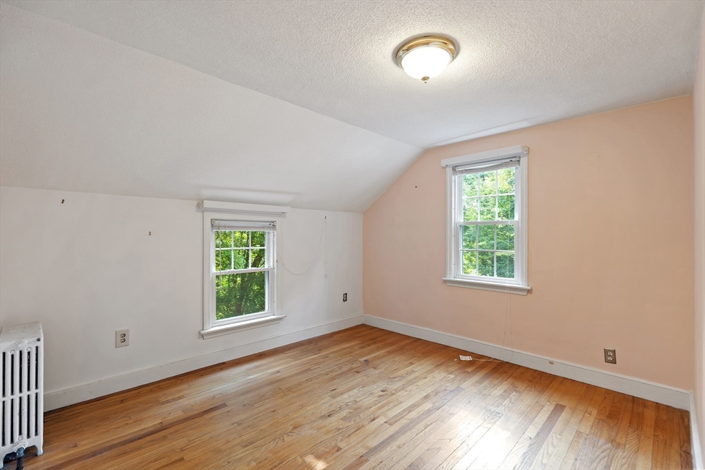 East Longmeadow, Massachusetts 01028, United States, 3 Bedrooms Bedrooms, ,2 BathroomsBathrooms,Residential,Pending,185963