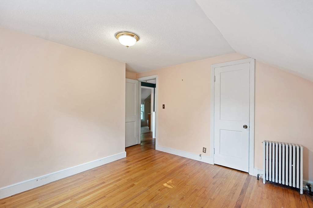 East Longmeadow, Massachusetts 01028, United States, 3 Bedrooms Bedrooms, ,2 BathroomsBathrooms,Residential,Pending,185963