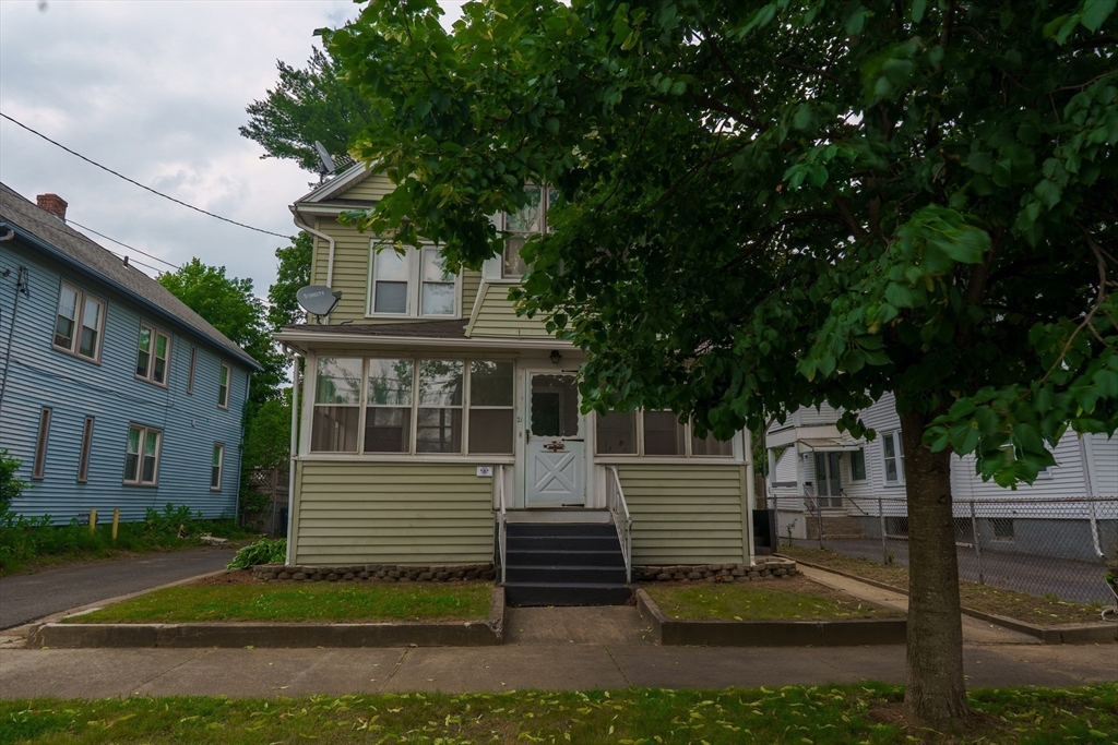 21-23 Howes St