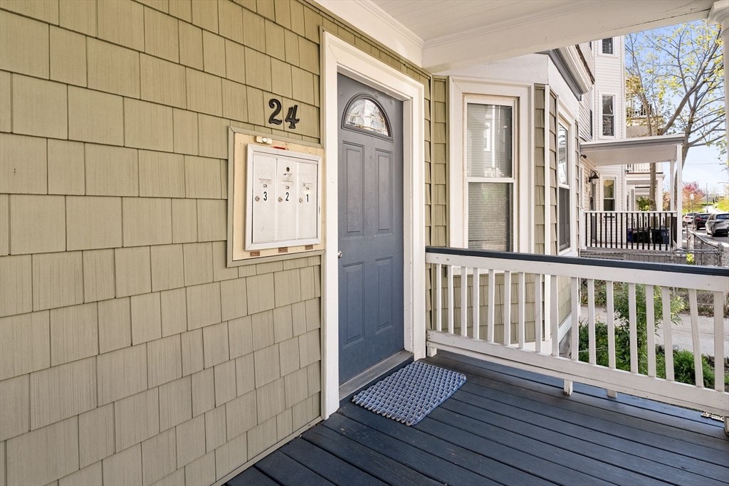 24 Juliette St 3