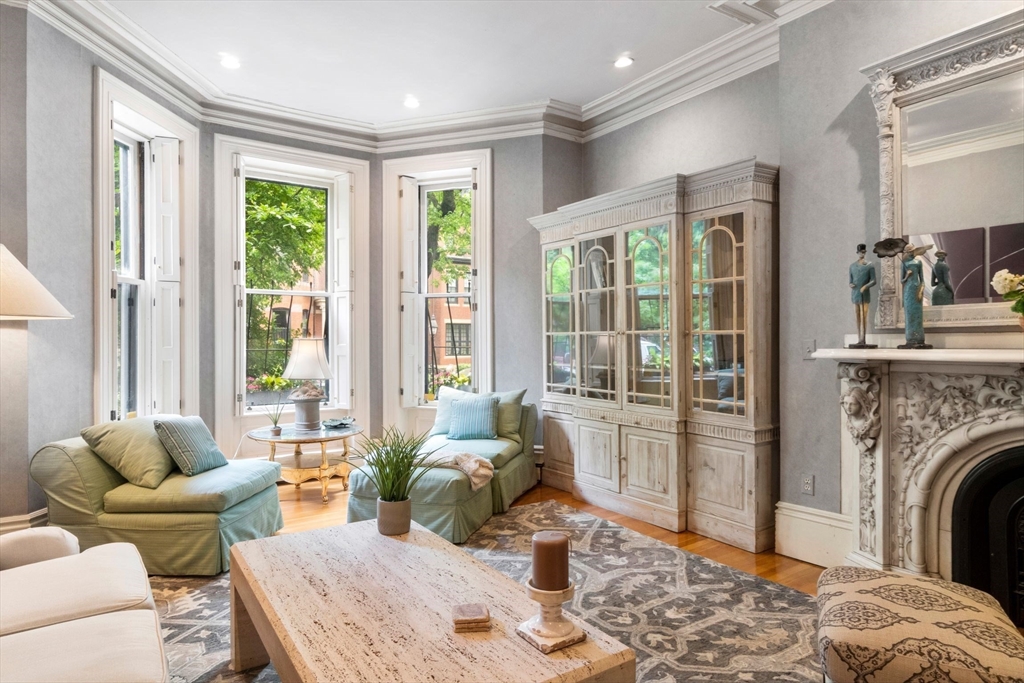 319 Marlborough St 1
