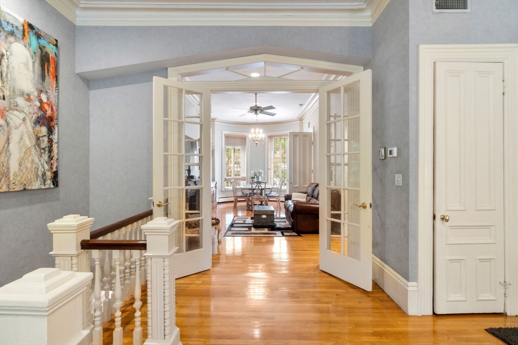 319 Marlborough St 1