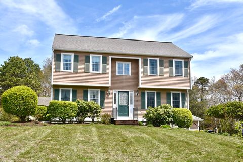 6 Oak Bluff Rd Bourne MA 02562
