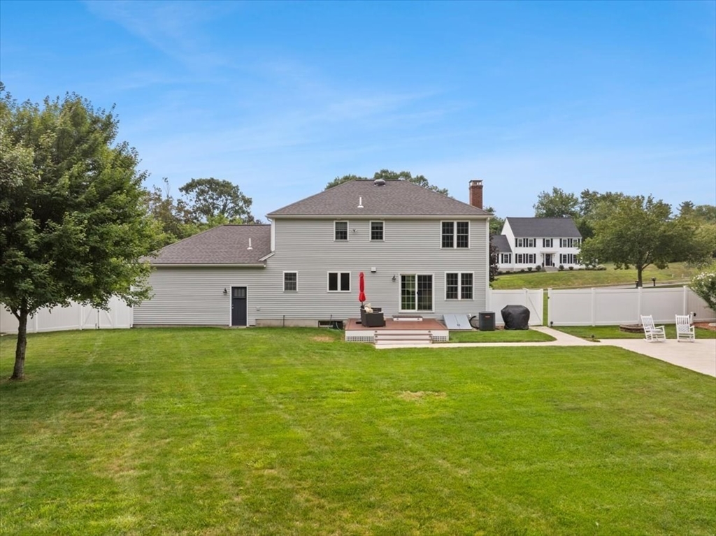 3 Maura Elizabeth Ln