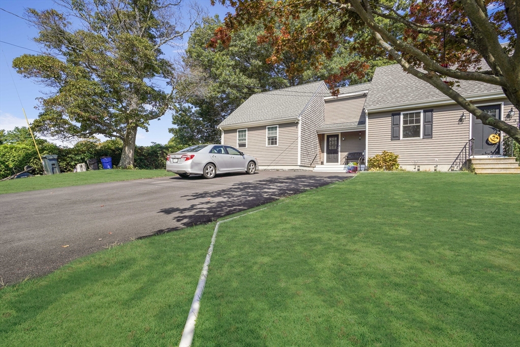 34 Merlin Dr