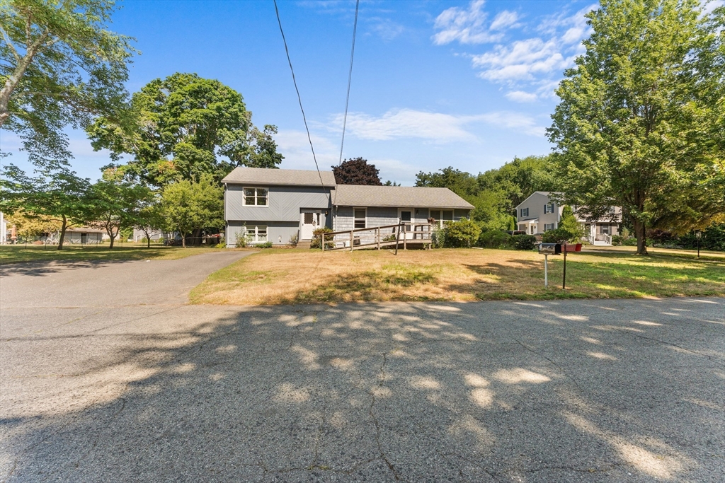 48 Westbrook Dr