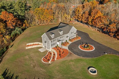 22 Townsend Rd Shirley MA 01464