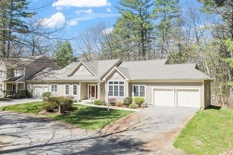 Photo of 15 Pheasant Ln #15, Bedford, MA 01730 (MLS # 73509291)