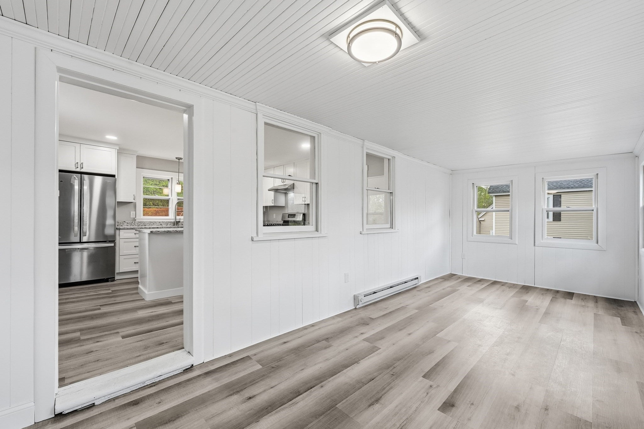28 W Prescott St