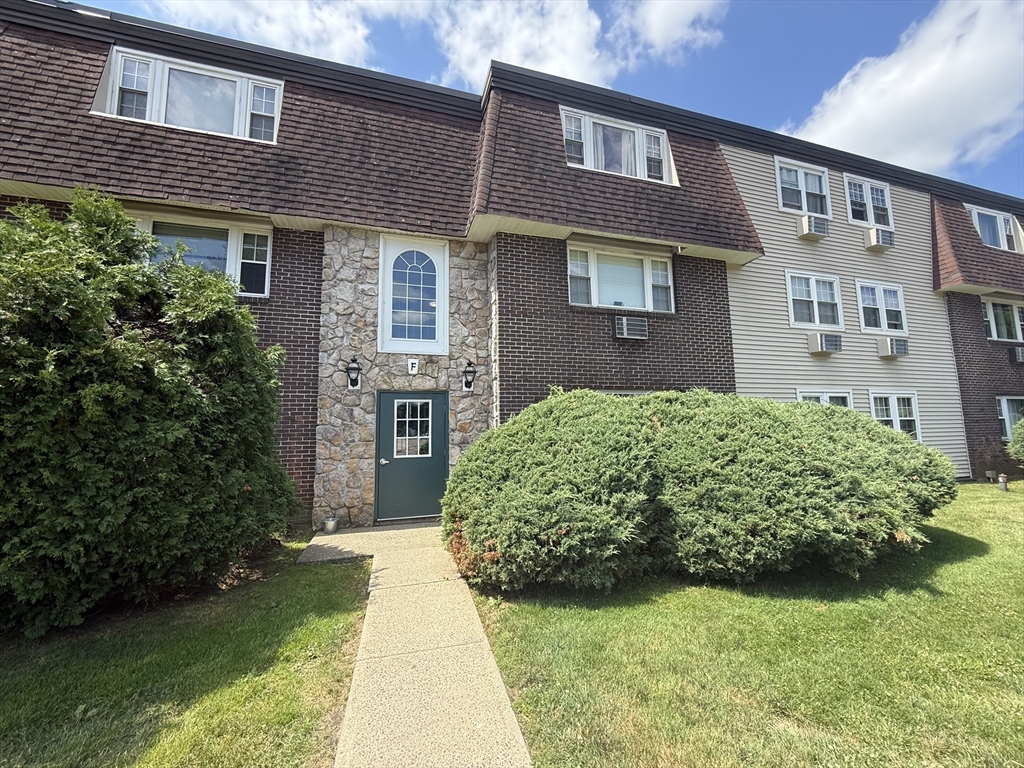 Click for 180 Main St #F140, Bridgewater, MA slideshow