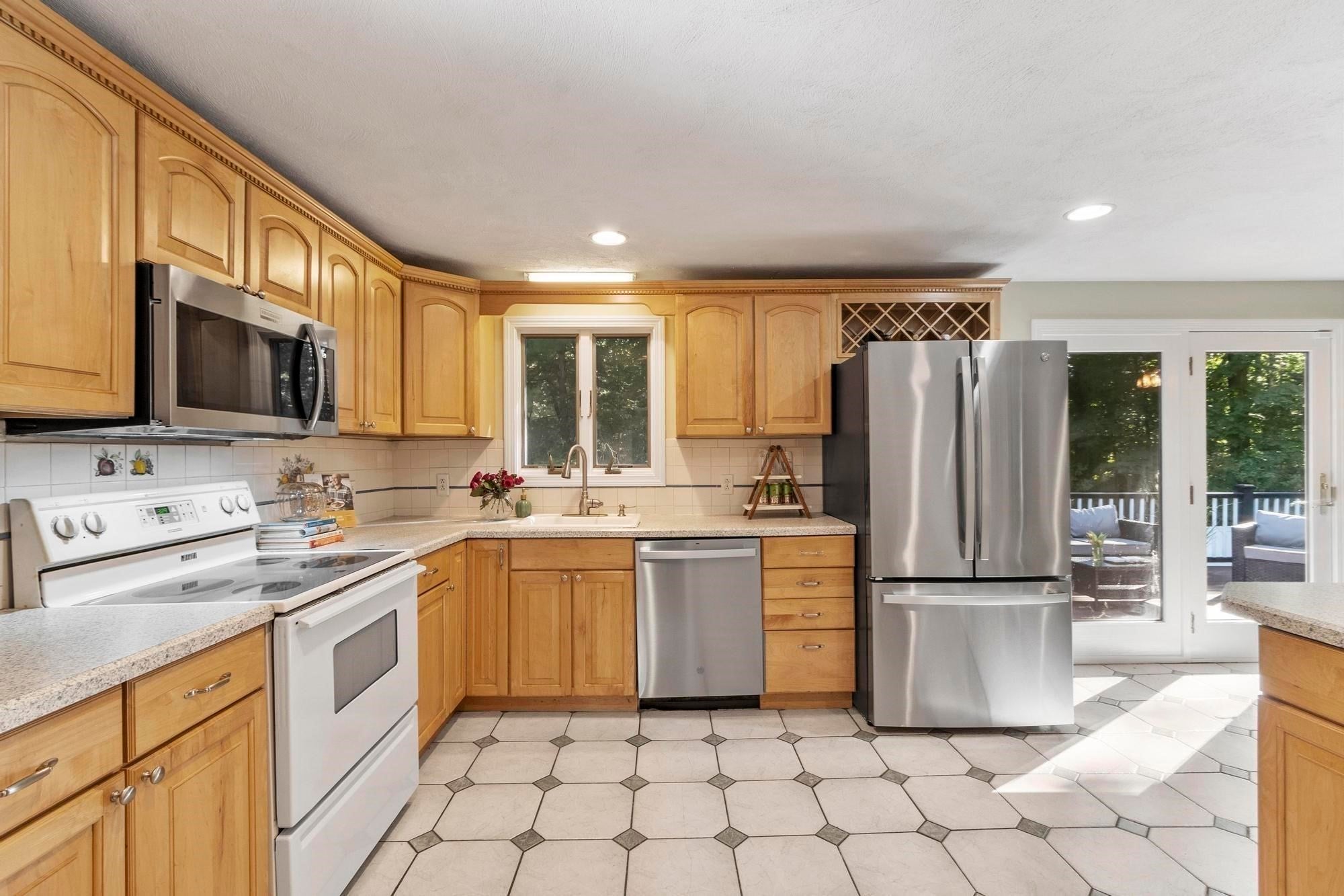 405 Salem Street, Wilmington, MA, 405 Salem Street, Wilmington, MA Photo #11