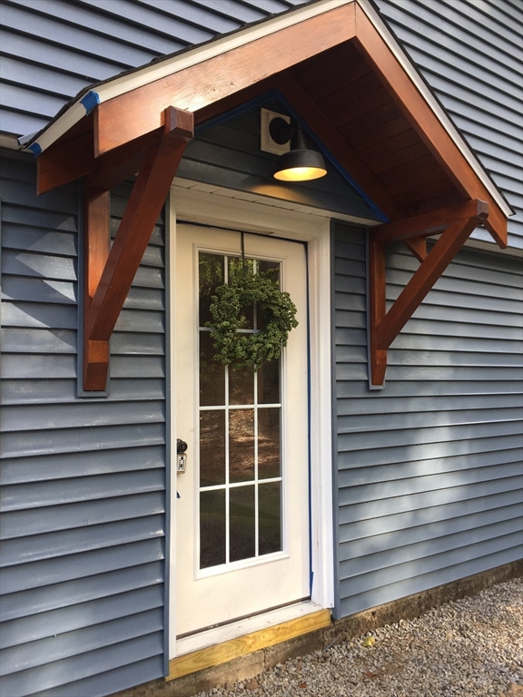 348 Pleasant St