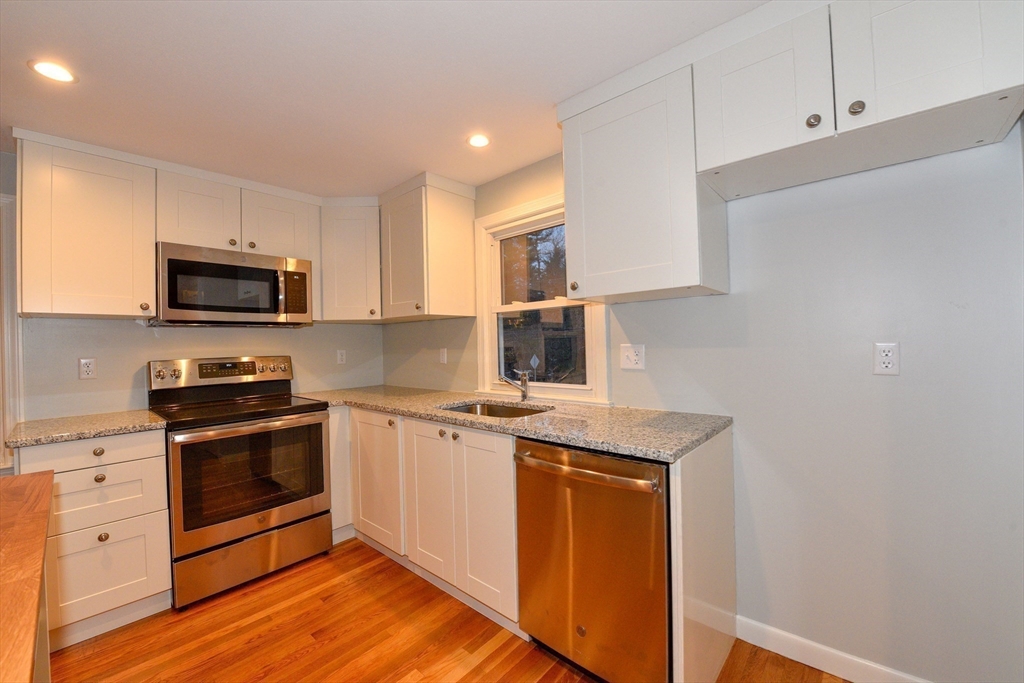 348 Pleasant St