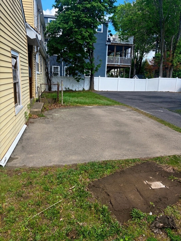 7 Lorette St, Boston, MA Photo #12