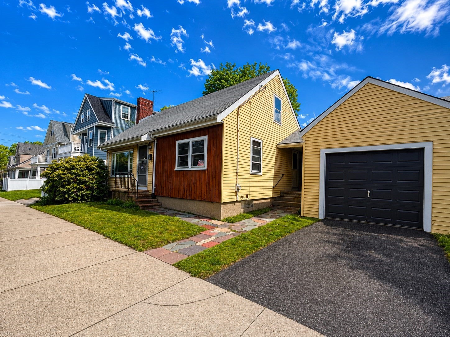 7 Lorette St