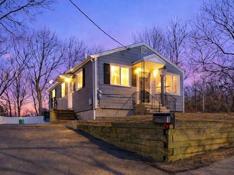 Photo of 1 Hillcrest Ave, Lynn, MA 01904 (MLS # 73481669)