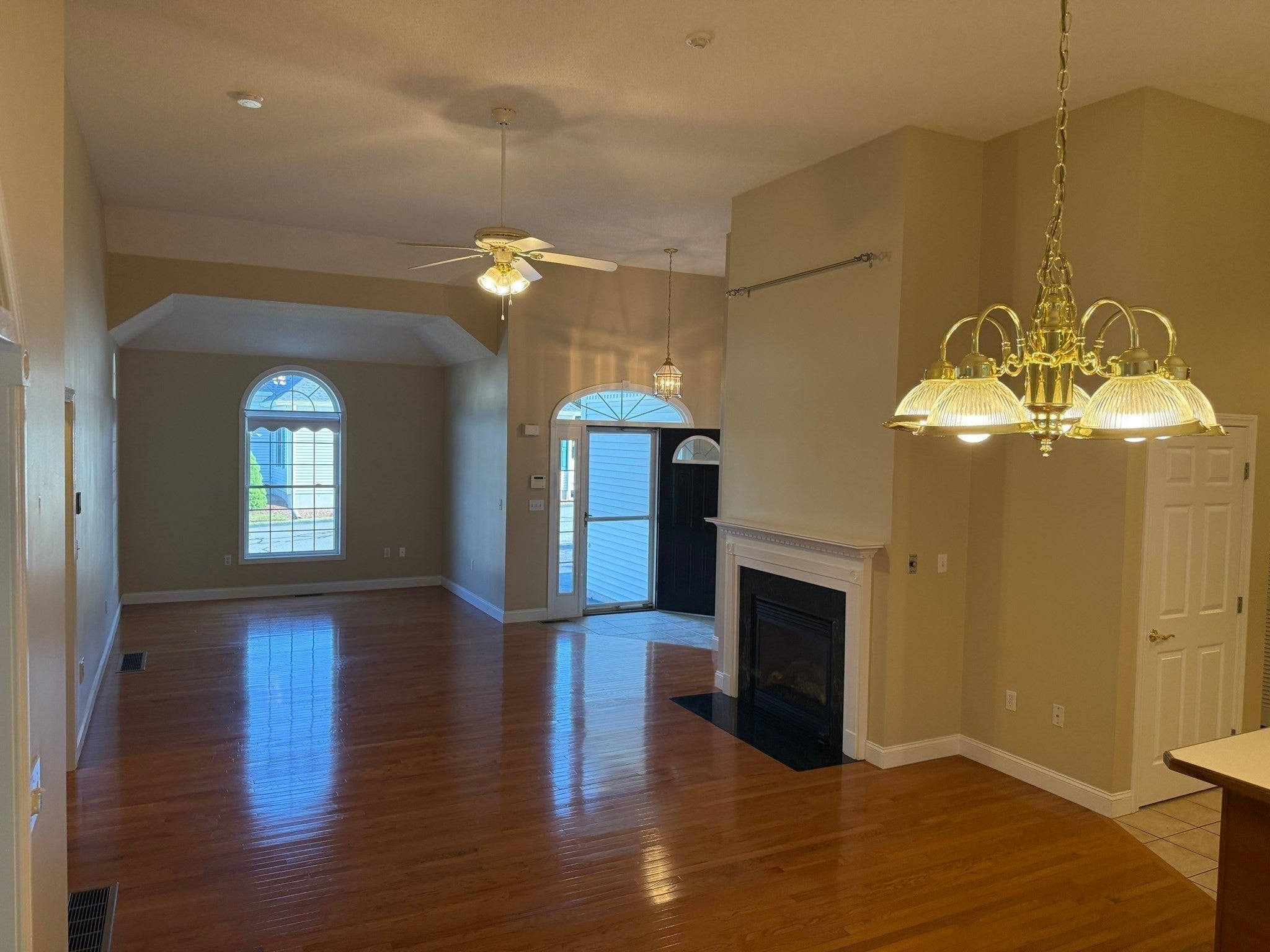 40 Holly Ln 40