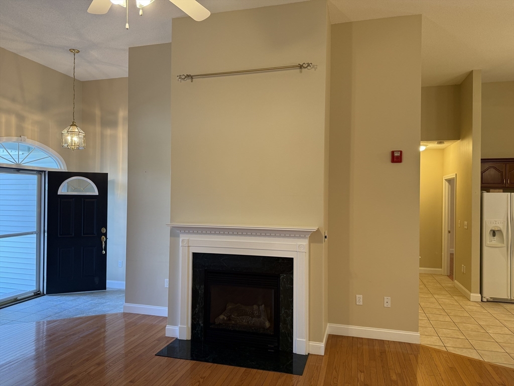 40 Holly Ln 40