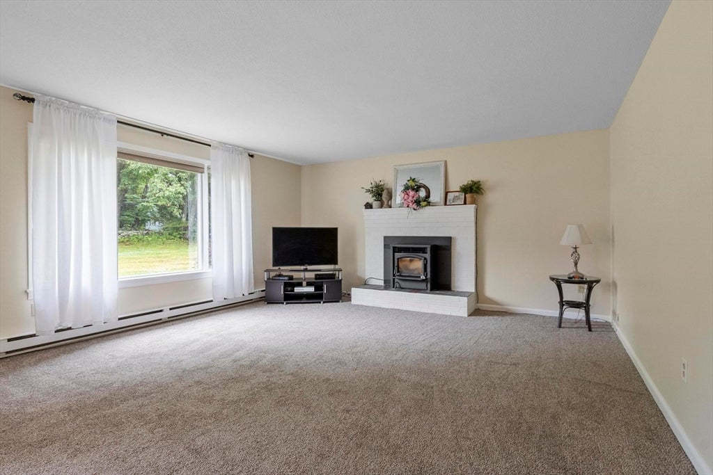 3816 Chestnut Hill Ave, Athol, MA Photo #3