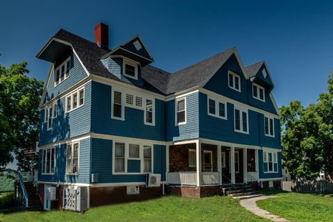 Photo of 11 Park St #9, Haverhill, MA 01830 (MLS # 73461242)