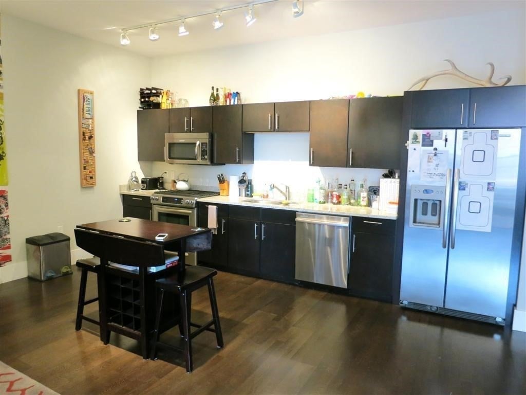 154 W 2nd St #219, Boston, MA, 154 W 2nd St #219, Boston, MA Photo #2