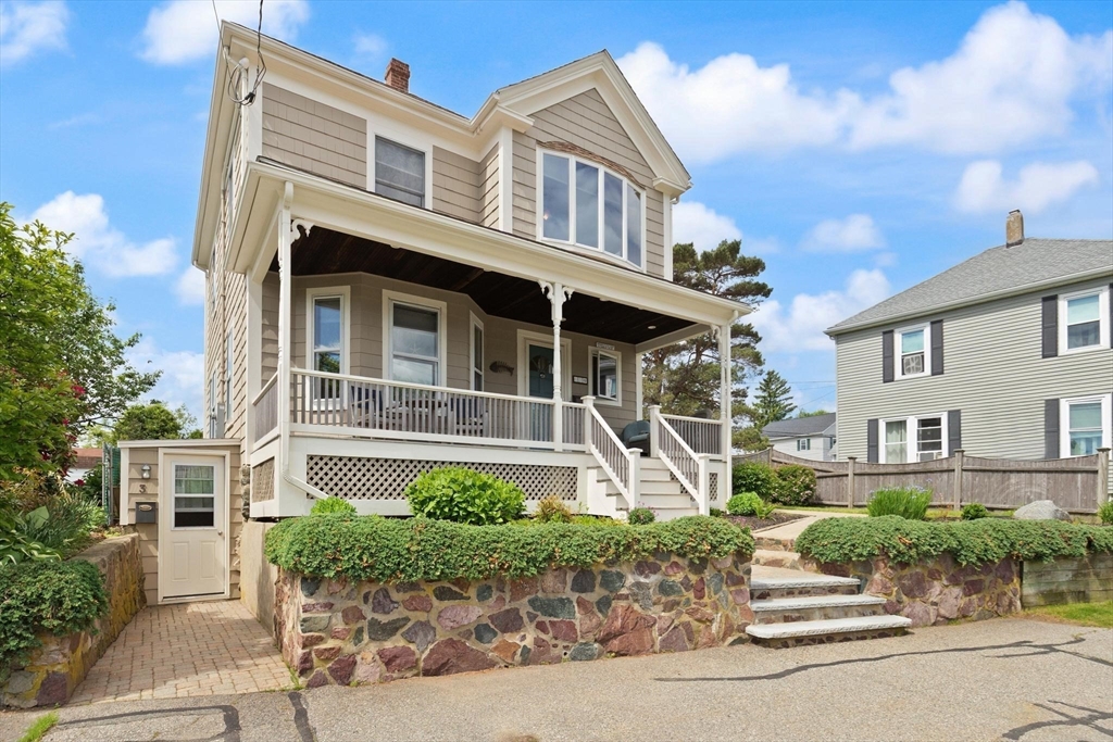 3 Cove Avenue