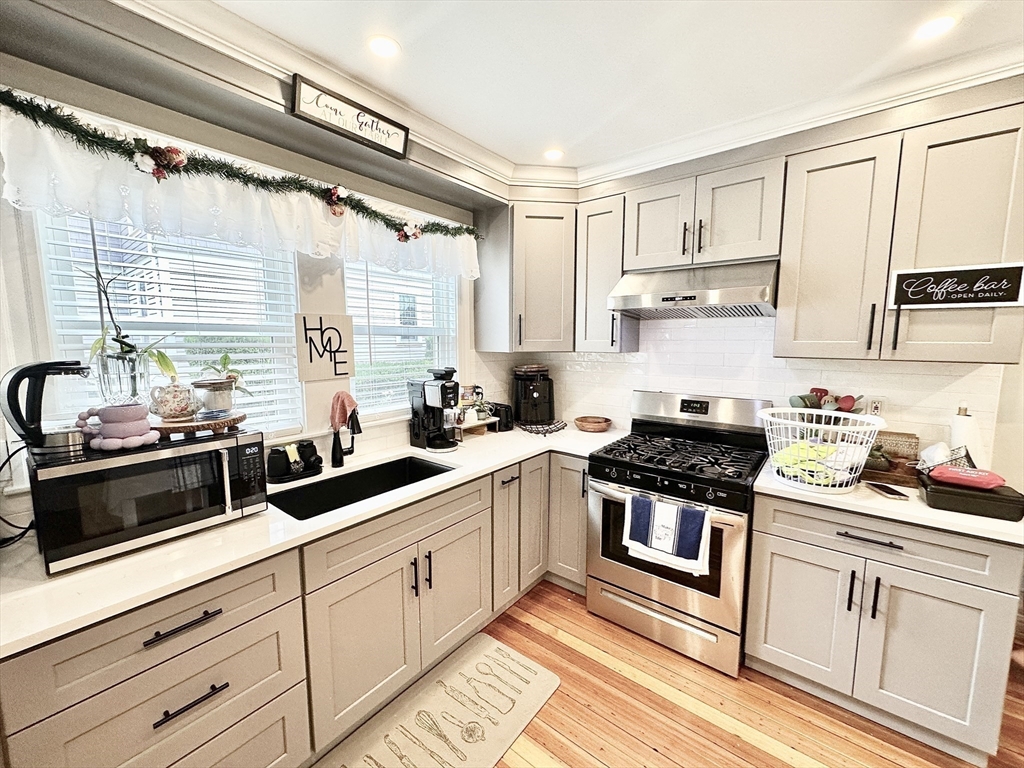 43-45 Roselin Ave