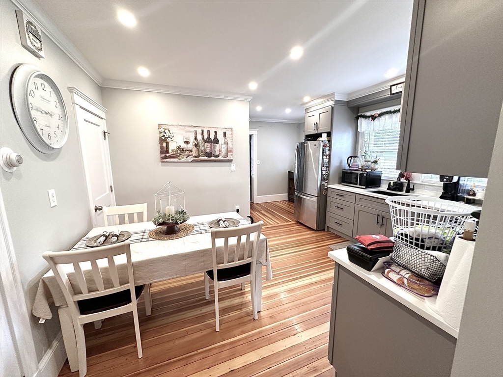 43-45 Roselin Ave