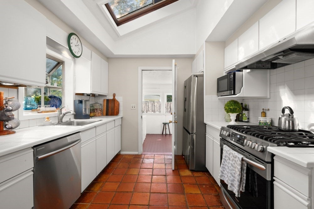 5 Barbara Ave, Wilmington, MA Photo #27