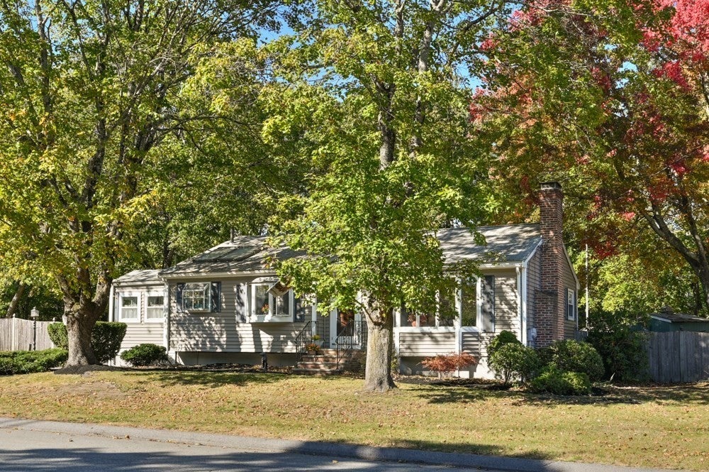 5 Barbara Ave, Wilmington, MA Photo #3