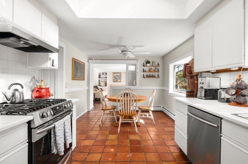 5 Barbara Ave, Wilmington, MA Photo #25